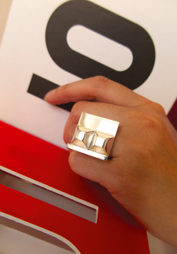Bague Chevalière Clou