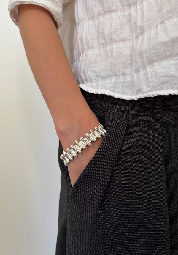 Intertwined Studs Bracelet