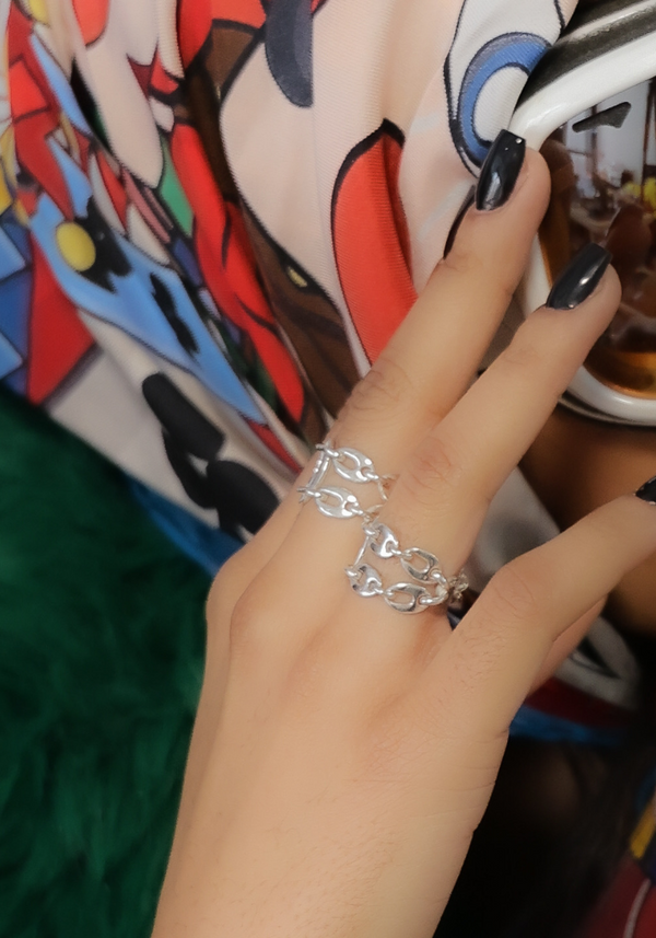 Entangled Hera Ring