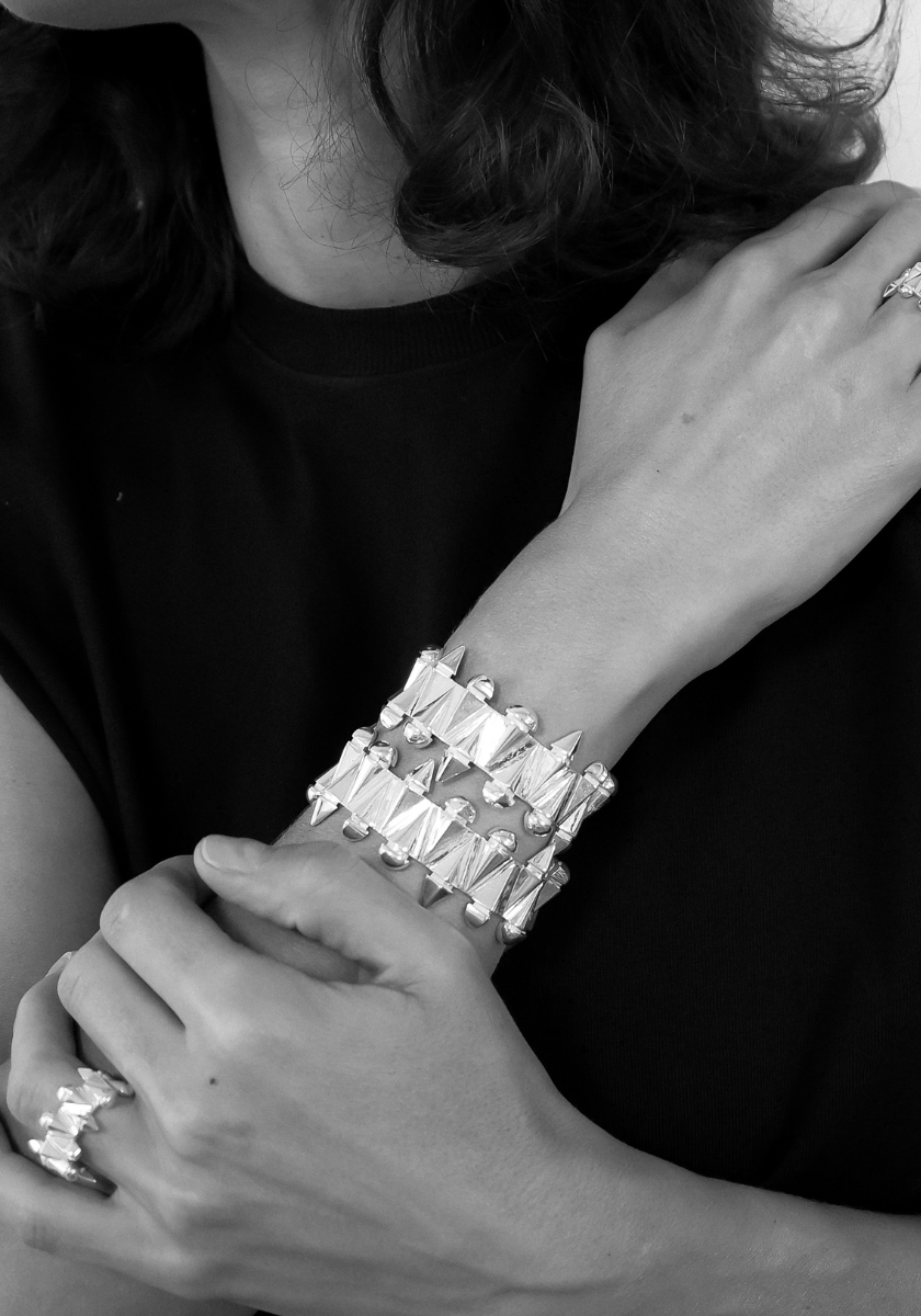 Bracelet Clou Enlacé
