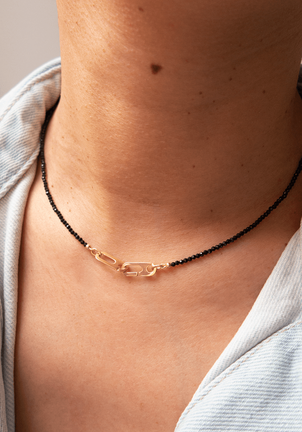 Collier Anneaux Circé XS Or Jaune et Perles Spinelles Noires
