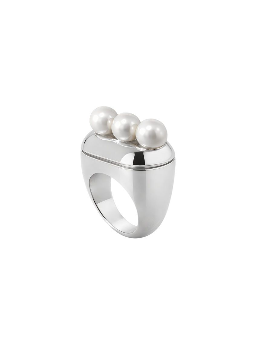 Copacabana 3 Pearl Ring
