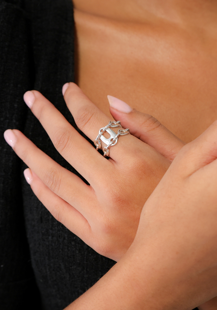 Entangled Hera Ring