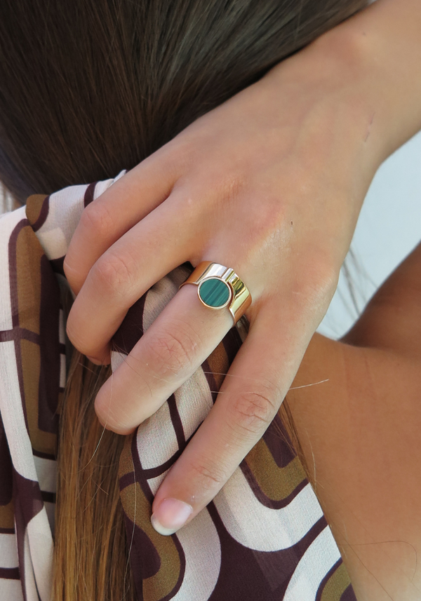 Isis Ring