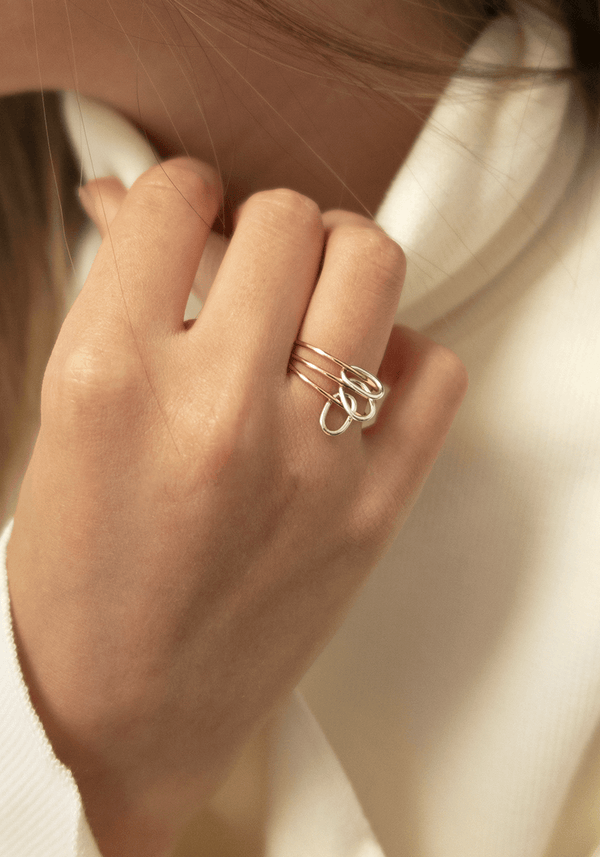 Looping Ring