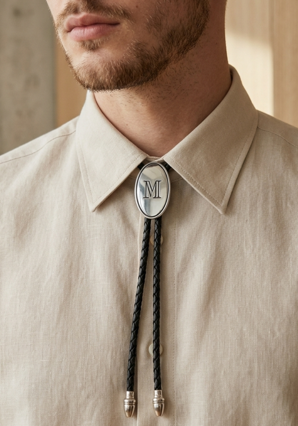 Bolo Tie Lettre