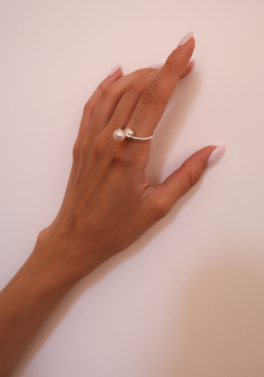 Large Circe Entangled Ring