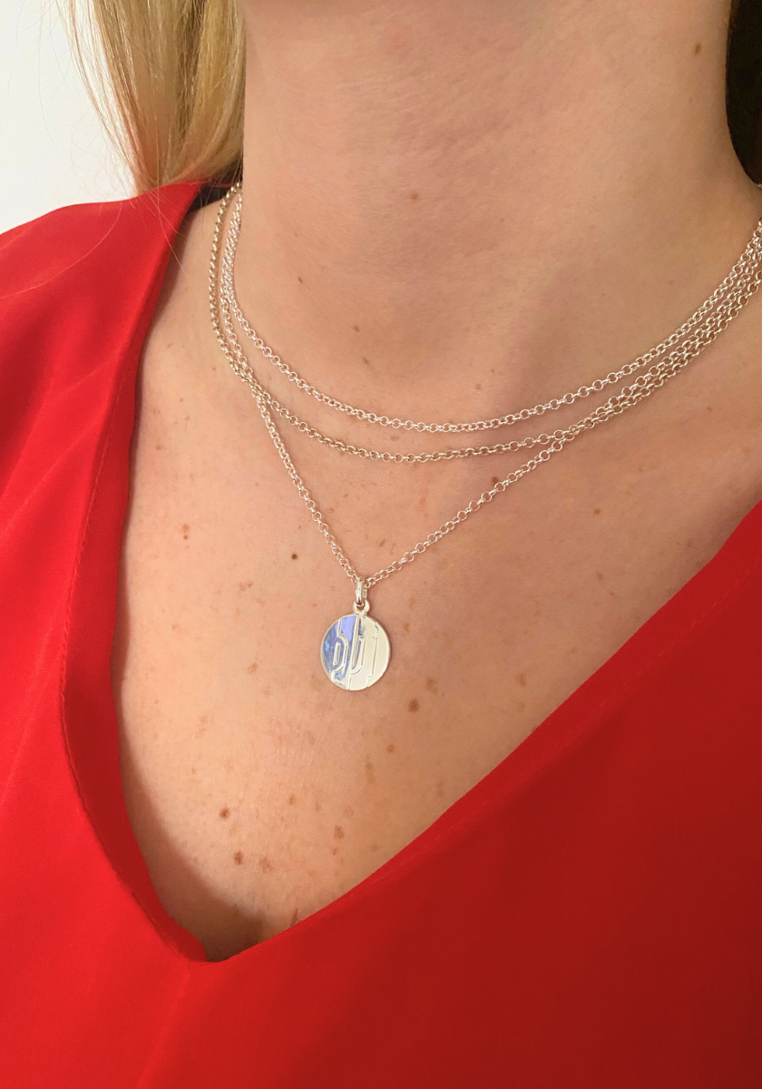 Pendentif Médaille Oui